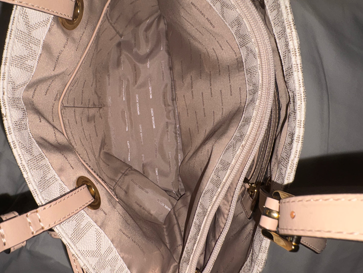 Geanta Michael Kors Second-Hand
